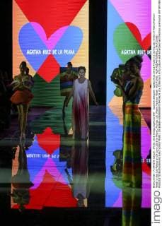 Spanish designer Agatha Ruiz De La Prada (C) during day three of Miami Fashion Week in the Ice Palace on 04 June 2016 in Miami, Florida, US. Miami Fashion Week !ACHTUNG: NUR REDAKTIONELLE NUTZUNG!  MIA01 20160605-636006924738415624