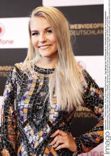 Dagi Bee bei der Verleihung des 6. Webvideopreises an die herausragendsten deutschsprachigen Internetstars des Jahres im Castello. Düsseldorf, 04.06.2016 Foto:xC.xHardtx xFuturexImage