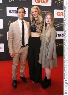 Daniele Rizzo mit Begleitung bei der Verleihung des 6. Webvideopreises an die herausragendsten deutschsprachigen Internetstars des Jahres im Castello. Düsseldorf, 04.06.2016 Foto:xC.xHardtx xFuturexImage