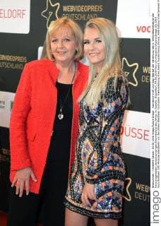 Hannelore Kraft und Dagi Bee bei der Verleihung des 6. Webvideopreises an die herausragendsten deutschsprachigen Internetstars des Jahres im Castello. Düsseldorf, 04.06.2016 Foto:xO.xHausenx xFuturexImage