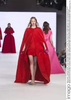 London, UK. 5 June 2016. A model walks the runway showcasing the fashion collection by Fola Adefowope from UEL (University of East London) during Graduate Fashion Week 2016. GFW takes place at the Old Truman Brewery from 5 to 8 June 2016. University of East London, Graduate Fashion Week 2016 