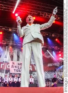 Music for Freedom Festival in St. Petersburg ST PETERSBURG, RUSSIA - JUNE 5, 2016: Oleg Garkusha of the art rock band AuktYon performs at the Our People in the City, Music of Freedom rock festival in St Petersburg s Palace Square. The event marks the 35th birthday of the rock group Leningrad and the 15th birthday of the Nashe Radio St Petersburg radio station. Sergei Konkov TASS  TS025993