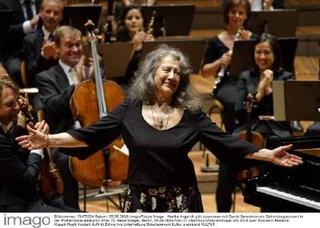 Martha Argerich gibt zusammen mit Daniel Barenboim ein Geburtstagskonzert in der Philharmonie anlässlich ihres 75. Geburtstages. Berlin, 05.06.2016 Foto:xT.xBartillax xFuturexImage