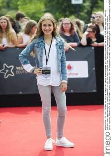 Webvideopreis im Castello in Düsseldorf am 04.06.2016. Fans und Stars konnten auf dem roten Teppich ausgiebig Selfies schiessen.
