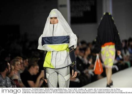 June 5, 2016 - London, UK - London, UK. A model presents a look by Chloe Hitchinson, from Northumbria University. Graduate Fashion Week opens at the Old Truman Brewery in East London showcasing the work of over 1,000 of the very best graduates from over 40 universities around the world. 30,000 guests are expected to attend the annual event which features 22 catwalk shows and more. London UK  - ZUMAl94_