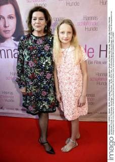 Hannelore Elsner und Nike Seitz bei der Premiere des Kinofilms Hannas schlafende Hunde im Filmtheater Sendlinger Tor. München, 06.06.2016 Foto:xP.xSchönbergerx xFuturexImage