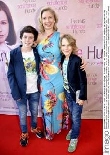 Bruno Ricketts, Lara Juliette Sanders und Luca Lombardo bei der Premiere des Kinofilms Hannas schlafende Hunde im Filmtheater Sendlinger Tor. München, 06.06.2016 Foto:xP.xSchönbergerx xFuturexImage