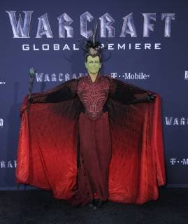 Bilder des Tages June 6, 2016 - Hollywood, CA, United States - 06 June 2016 - Hollywood, California - Jamie Lee Curtis. Arrivals for the Premiere Of Legendary Pictures and Universal Pictures Warcraft held at the TCL Chinese Theater IMAX. Photo Credit: Hollywood United States - ZUMAa123