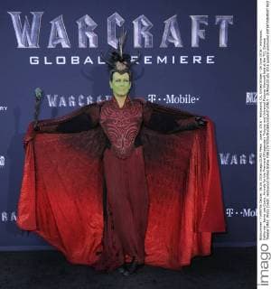 June 6, 2016 - Hollywood, CA, United States - 06 June 2016 - Hollywood, California - Jamie Lee Curtis. Arrivals for the Premiere Of Legendary Pictures and Universal Pictures Warcraft held at the TCL Chinese Theater IMAX. Photo Credit: Hollywood United States - ZUMAa123