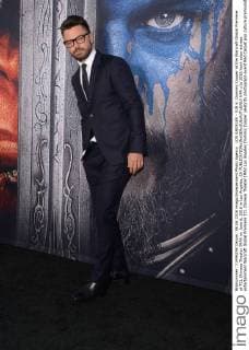 LOS ANGELES - JUN 6: Dominic Cooper at the Warcraft Global Premiere at TCL Chinese Theater IMAX on June 6, 2016 in Los Angeles, CA  HPA