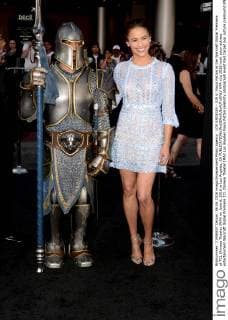 LOS ANGELES - JUN 6: Paula Patton at the Warcraft Global Premiere at TCL Chinese Theater IMAX on June 6, 2016 in Los Angeles, CA  HPA