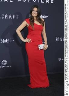 LOS ANGELES - JUN 6: Maite Perroni at the Warcraft Global Premiere at TCL Chinese Theater IMAX on June 6, 2016 in Los Angeles, CA  HPA
