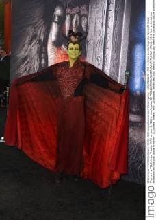 LOS ANGELES - JUN 6: Jamie Lee Curtis at the Warcraft Global Premiere at TCL Chinese Theater IMAX on June 6, 2016 in Los Angeles, CA  HPA