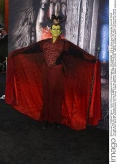LOS ANGELES - JUN 6: Jamie Lee Curtis at the Warcraft Global Premiere at TCL Chinese Theater IMAX on June 6, 2016 in Los Angeles, CA  HPA