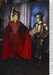 LOS ANGELES - JUN 6: Jamie Lee Curtis, Thomas Guest at the Warcraft Global Premiere at TCL Chinese Theater IMAX on June 6, 2016 in Los Angeles, CA  HPA