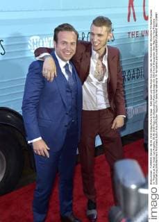 Rafe Spall und Machine Gun Kelly bei der Premiere der Showtime TV-Serie Roadies im Theatre at Ace Hotel. Los Angeles, 06.06.2016 Foto:xD.xStarbuckx xFuturexImage