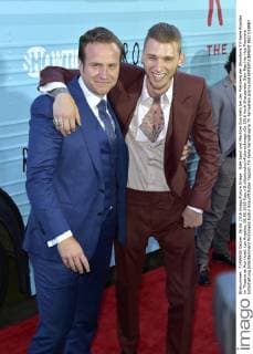 Rafe Spall und Machine Gun Kelly bei der Premiere der Showtime TV-Serie Roadies im Theatre at Ace Hotel. Los Angeles, 06.06.2016 Foto:xD.xStarbuckx xFuturexImage