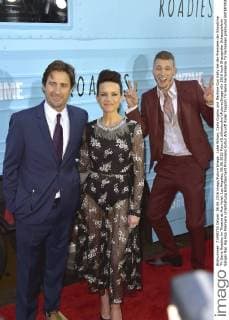Luke Wilson, Carla Gugino und Machine Gun Kelly bei der Premiere der Showtime TV-Serie Roadies im Theatre at Ace Hotel. Los Angeles, 06.06.2016 Foto:xD.xStarbuckx xFuturexImage