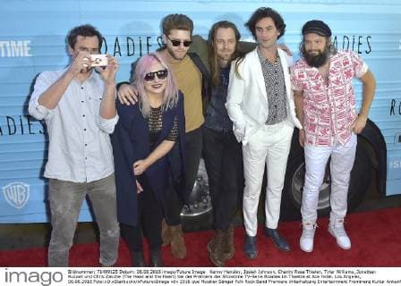 Kenny Hensley, Josiah Johnson, Charity Rose Thielen, Tyler Williams, Jonathan Russell und Chris Zasche (The Head and the Heart) bei der Premiere der Showtime TV-Serie Roadies im Theatre at Ace Hotel. Los Angeles, 06.06.2016 Foto:xD.xStarbuckx xFuturexImage