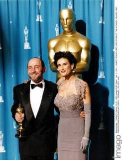 Jan. 1, 2011 - ALBERT WOLSKY AND DEMI MOORE AT THE ACADEMY AWARDS.1992. - ZUMAg49_