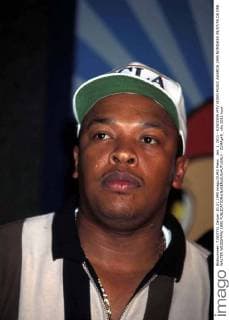Jan. 1, 2011 - K2503WW.MTV VIDEO MUSIC AWARDS 1995 NOMINEES 09 07 95.DR DRE. WALTER WEISSMAN 1995 - ZUMAg49_