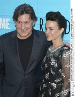June 6, 2016 - Los Angeles, CA, United States - 06 June 2016 - Los Angeles, California - Carla Gugino, Cameron Crowe. Roadies Los Angeles Premiere held at The Theatre at Ace Hotel. Photo Credit: Los Angeles United States - ZUMAa123