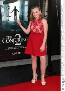 LOS ANGELES - JUN 7: Madison Wolfe at the 2016 Los Angeles Film Festival - The Conjuring 2 Premiere at TCL Chinese Theater IMAX on June 7, 2016 in Los Angeles, CA  KathyxHutchins