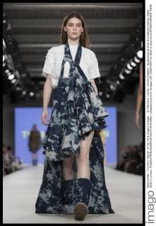 . 07 06 2016. London, United Kingdom. Ravensbourne show at Graduate Fashion Week 2016 in London.  xStephenxLockx xi-Imagesx IIM-12819-0007
