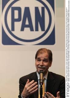 President of the Democratic Revolution Party (PRD) Agustin Basave delivers a presser in Mexico City, Mexico, 8 June 2016. The conservative National Action Party won seven of the 12 states in last Sunday s governor s election. MEXICO ELECTION !ACHTUNG: NUR REDAKTIONELLE NUTZUNG!  CMM004 20160608-636010185818105838