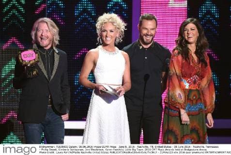 June 8, 2016 - Nashville, TN, United States - 08 June 2016 - Nashville, Tennessee - Phillip Sweet, Kimberly Schlapman, Jimi Westbrook, Karen Fairchild, Little Big Town. 2016 CMT Music Awards held at Bridgestone Arena. Photo Credit: Laura Farr AdMedia Nashville United States - ZUMAa123