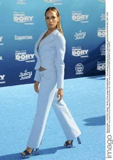 Filmpremiere Finding Dory in Hollywood Dania Ramirez FINDING DORY FILM PREMIERE Hollywood Patrick Rideaux PicturePerfect