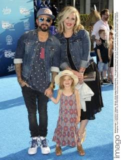 Filmpremiere Finding Dory in Hollywood AJ McLean, wife Rochelle Karidis & daughter Ava FINDING DORY FILM PREMIERE Hollywood Patrick Rideaux PicturePerfect