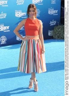 Filmpremiere Finding Dory in Hollywood June 8, 2016 - Hollywood, CA, United States - 08 June 2016 - Hollywood. Sarah Hyland. Arrivals for the World Premiere Of Disney-Pixar s Finding Dory held at the El Capitan Theater. Photo Credit: Hollywood United States - ZUMAa123