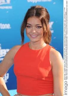 Filmpremiere Finding Dory in Hollywood June 8, 2016 - Hollywood, CA, United States - 08 June 2016 - Hollywood. Sarah Hyland. Arrivals for the World Premiere Of Disney-Pixar s Finding Dory held at the El Capitan Theater. Photo Credit: Hollywood United States - ZUMAa123