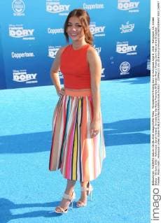 Filmpremiere Finding Dory in Hollywood June 8, 2016 - Hollywood, CA, United States - 08 June 2016 - Hollywood. Sarah Hyland. Arrivals for the World Premiere Of Disney-Pixar s Finding Dory held at the El Capitan Theater. Photo Credit: Hollywood United States - ZUMAa123