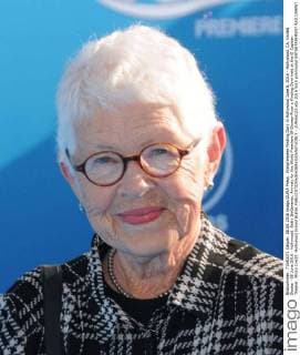 Filmpremiere Finding Dory in Hollywood June 8, 2016 - Hollywood, CA, United States - 08 June 2016 - Hollywood. Betty DeGeneres. Arrivals for the World Premiere Of Disney-Pixar s Finding Dory held at the El Capitan Theater. Photo Credit: Hollywood United States - ZUMAa123