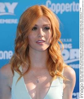Filmpremiere Finding Dory in Hollywood June 8, 2016 - Hollywood, CA, United States - 08 June 2016 - Hollywood. Katherine McNamara. Arrivals for the World Premiere Of Disney-Pixar s Finding Dory held at the El Capitan Theater. Photo Credit: Hollywood United States - ZUMAa123