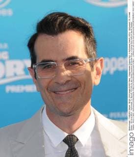 Filmpremiere Finding Dory in Hollywood June 8, 2016 - Hollywood, CA, United States - 08 June 2016 - Hollywood. Ty Burrell. Arrivals for the World Premiere Of Disney-Pixar s Finding Dory held at the El Capitan Theater. Photo Credit: Hollywood United States - ZUMAa123