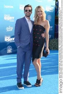 Filmpremiere Finding Dory in Hollywood June 8, 2016 - Hollywood, CA, United States - 08 June 2016 - Hollywood. Rob McElhenney, Kaitlin Olson. Arrivals for the World Premiere Of Disney-Pixar s Finding Dory held at the El Capitan Theater. Photo Credit: Hollywood United States - ZUMAa123