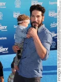 Filmpremiere Finding Dory in Hollywood June 8, 2016 - Hollywood, CA, United States - 08 June 2016 - Hollywood. Jon Bernthal. Arrivals for the World Premiere Of Disney-Pixar s Finding Dory held at the El Capitan Theater. Photo Credit: Hollywood United States - ZUMAa123