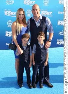 Filmpremiere Finding Dory in Hollywood June 8, 2016 - Hollywood, CA, United States - 08 June 2016 - Hollywood. Amber Miller, Tito Ortiz. Arrivals for the World Premiere Of Disney-Pixar s Finding Dory held at the El Capitan Theater. Photo Credit: Hollywood United States - ZUMAa123