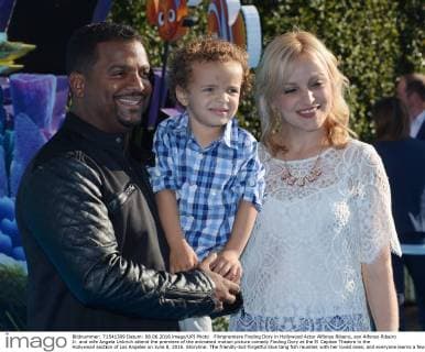 Filmpremiere Finding Dory in Hollywood Actor Alfonso Ribeiro, son Alfonso Ribeiro Jr. and wife Angela Unkrich attend the premiere of the animated motion picture comedy Finding Dory at the El Capitan Theatre in the Hollywood section of Los Angeles on June 8, 2016. Storyline: The friendly-but-forgetful blue tang fish reunites with her loved ones, and everyone learns a few things about the real meaning of family along the way.  LAP2016060838 JIMxRUYMEN