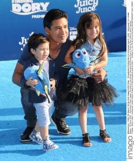 Filmpremiere Finding Dory in Hollywood June 8, 2016 - Hollywood, CA, United States - 08 June 2016 - Hollywood. Mario Lopez. Arrivals for the World Premiere Of Disney-Pixar s Finding Dory held at the El Capitan Theater. Photo Credit: Hollywood United States - ZUMAa123