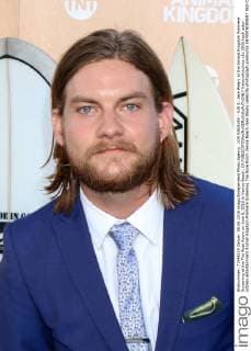 LOS ANGELES - JUN 8: Jake Weary at the Animal Kingdom Premiere Screening at the The Rose Room on June 8, 2016 in Venice Beach, CA  KathyxHutchins