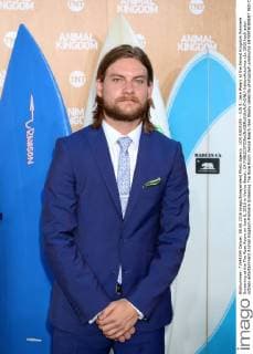 LOS ANGELES - JUN 8: Jake Weary at the Animal Kingdom Premiere Screening at the The Rose Room on June 8, 2016 in Venice Beach, CA  KathyxHutchins