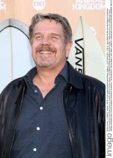 LOS ANGELES - JUN 8: John Wells at the Animal Kingdom Premiere Screening at the The Rose Room on June 8, 2016 in Venice Beach, CA  KathyxHutchins