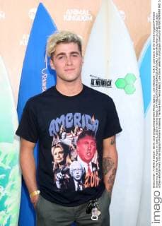 LOS ANGELES - JUN 8: Luke Davis at the Animal Kingdom Premiere Screening at the The Rose Room on June 8, 2016 in Venice Beach, CA  KathyxHutchins