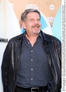 LOS ANGELES - JUN 8: John Wells at the Animal Kingdom Premiere Screening at the The Rose Room on June 8, 2016 in Venice Beach, CA  KathyxHutchins