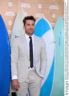 LOS ANGELES - JUN 8: Scott Speedman at the Animal Kingdom Premiere Screening at the The Rose Room on June 8, 2016 in Venice Beach, CA  KathyxHutchins