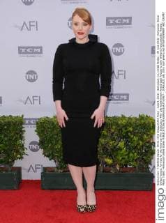 June 9, 2016 - Hollywood, CA, United States - 09 June 2016 - Hollywood. Bryce Dallas Howard. Arrivals for the American Film Institute s 44th Life Achievement Award Gala Tribute to John Williams held at Dolby Theater. Photo Credit: Hollywood United States - ZUMAa123